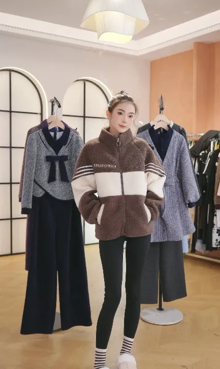 F3073时尚休闲减龄外套秋冬加厚百搭羊羔毛加绒颗粒绒上衣