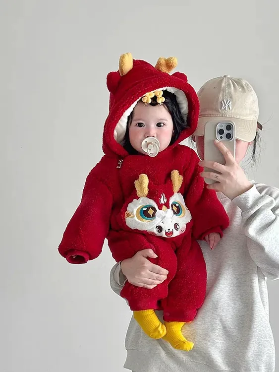 小龙人加绒加厚拜年服男女同款
