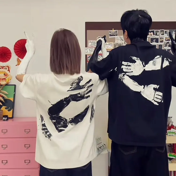 独属我们的抱抱T恤同款100%纯棉diy丙烯颜料情侣手掌印T恤短袖