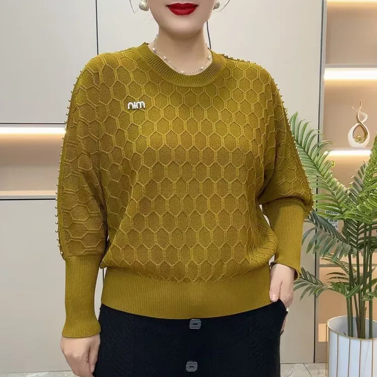 2025秋季新款蝙蝠纯色遮肉针织衫钉珠宽松显瘦妈妈打底衫上衣减龄