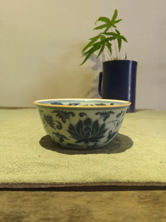 青花卧足缠枝纹鸡缸杯陶瓷主人杯单杯茶杯品茗杯