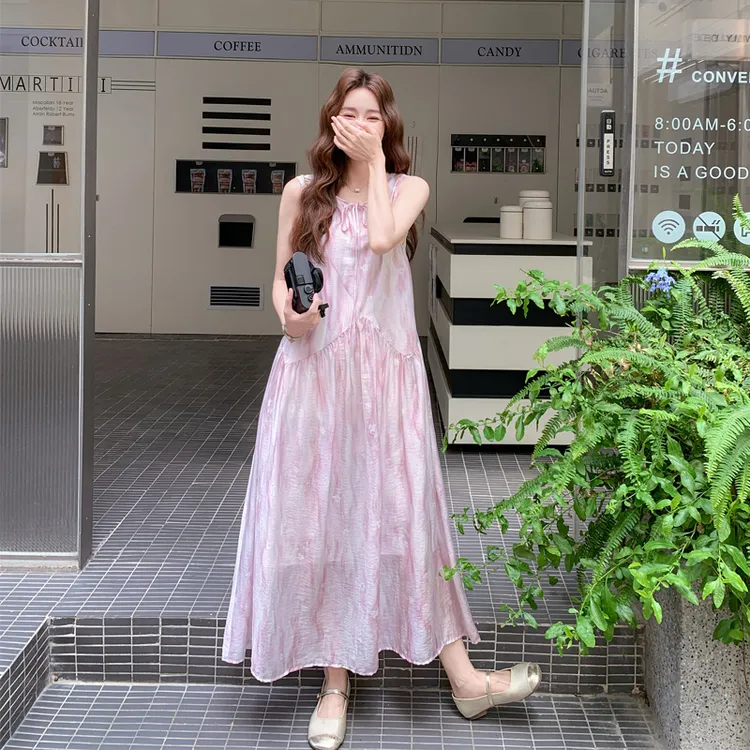 甜美风粉色连衣裙2025夏季新款优雅气质小清新温柔风无袖沙滩裙