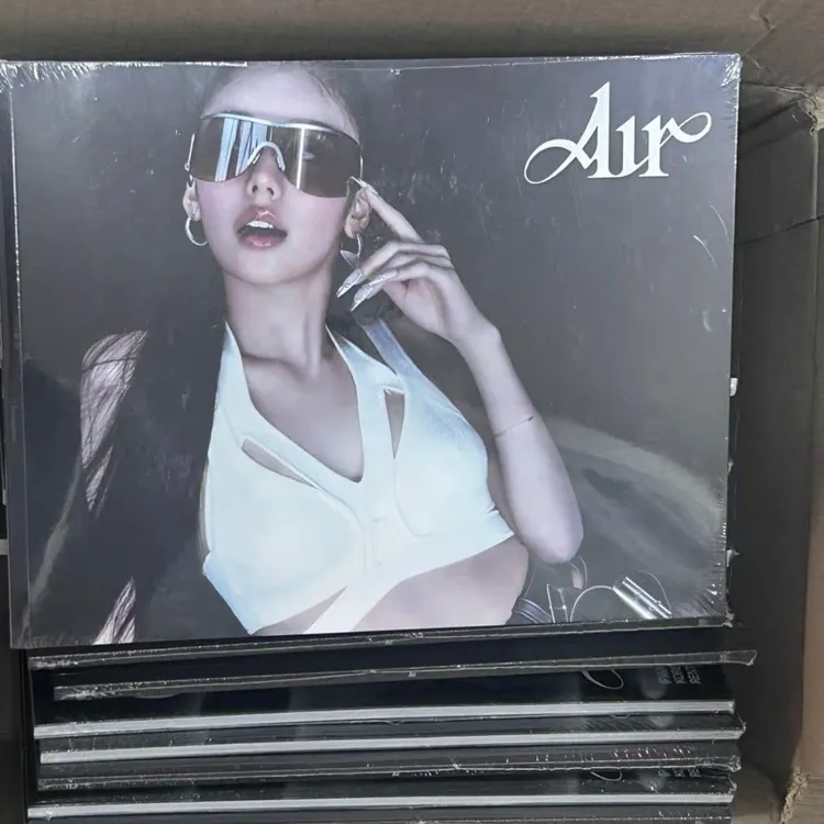 现货包邮】itzy正版首批黄礼志包邮全新Airpb回归正品