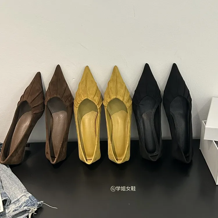 2025秋季新款法式尖头褶皱绒面高跟鞋浅口细跟单鞋气质名媛通勤鞋