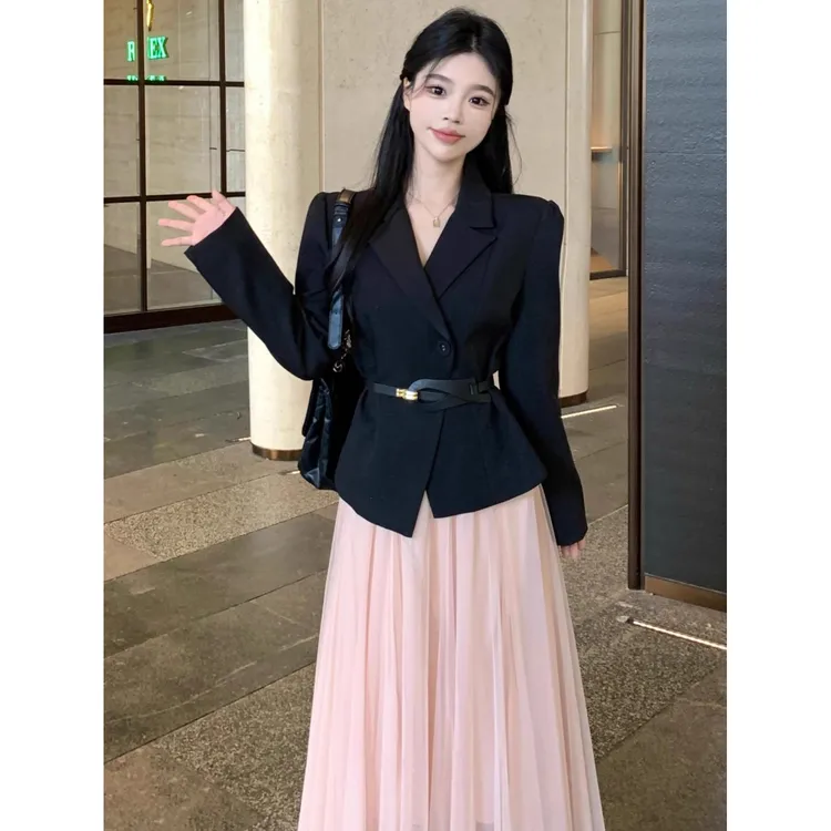 大码胖法式气质高级感西装外套网纱半身裙独特绝美小套装早秋女