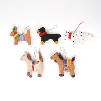 气质有趣T恤搭配-随机挂件