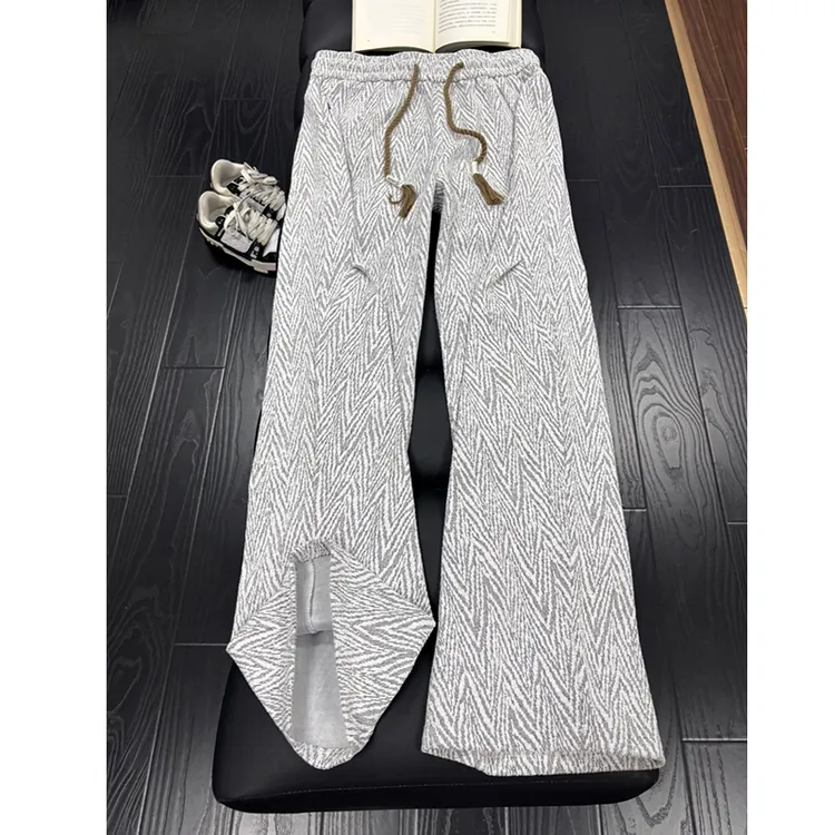 美式褶皱设计斜切花抽绳人字纹休闲裤男秋季新 款直筒宽松休闲裤