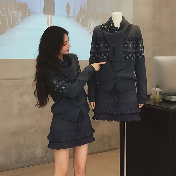 大码胖MM法式费尔岛围巾针织衫木耳边短裙两件套装一整套深冬穿搭