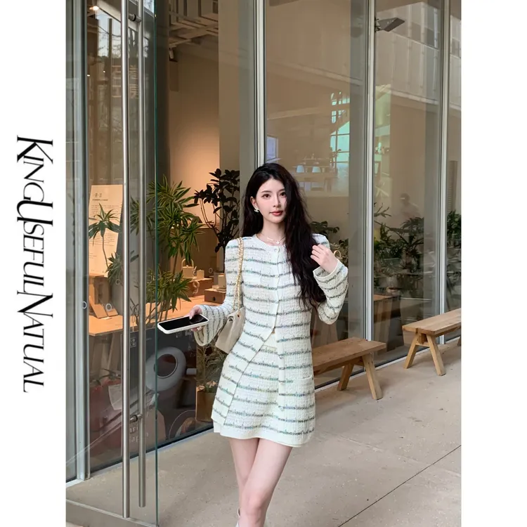 KUN【格调派对】条纹爱好者 条纹针织凉感亲肤换季修身小香风套装