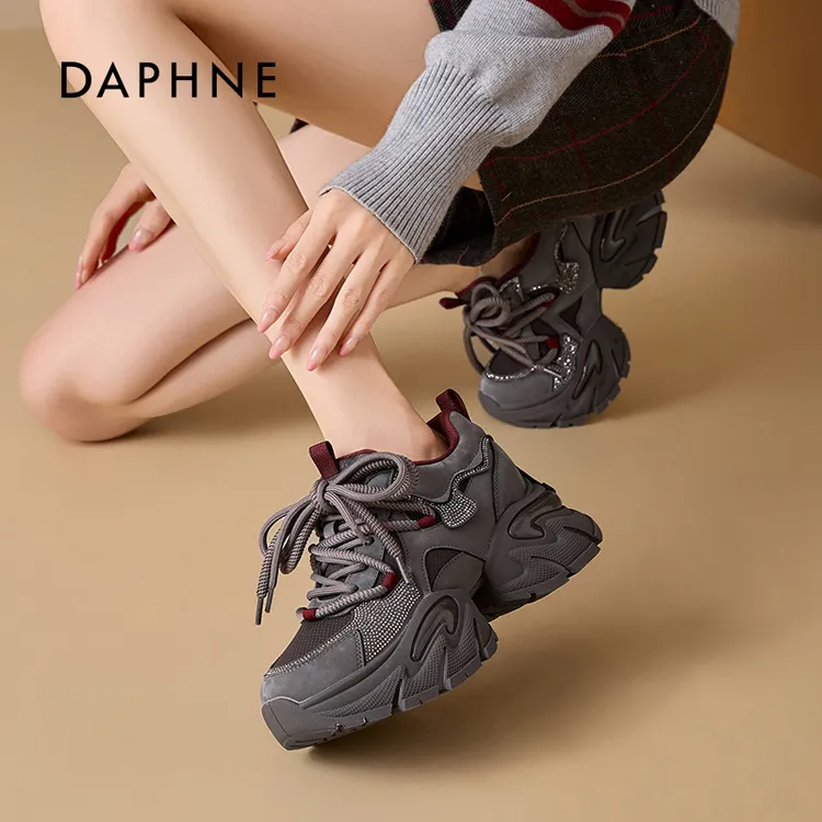 达芙妮2025秋冬新款时尚百搭厚底增高加绒毛茸茸老爹鞋百搭女鞋LL