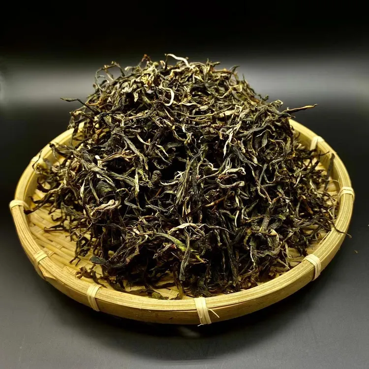 2025年大雪山头春晒青毛茶散茶200克袋装