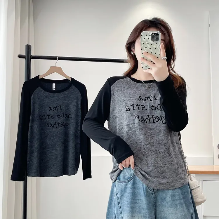 秋季打底扎染长袖人棉圆领常规女字母T恤街头风休闲风宽松型上衣