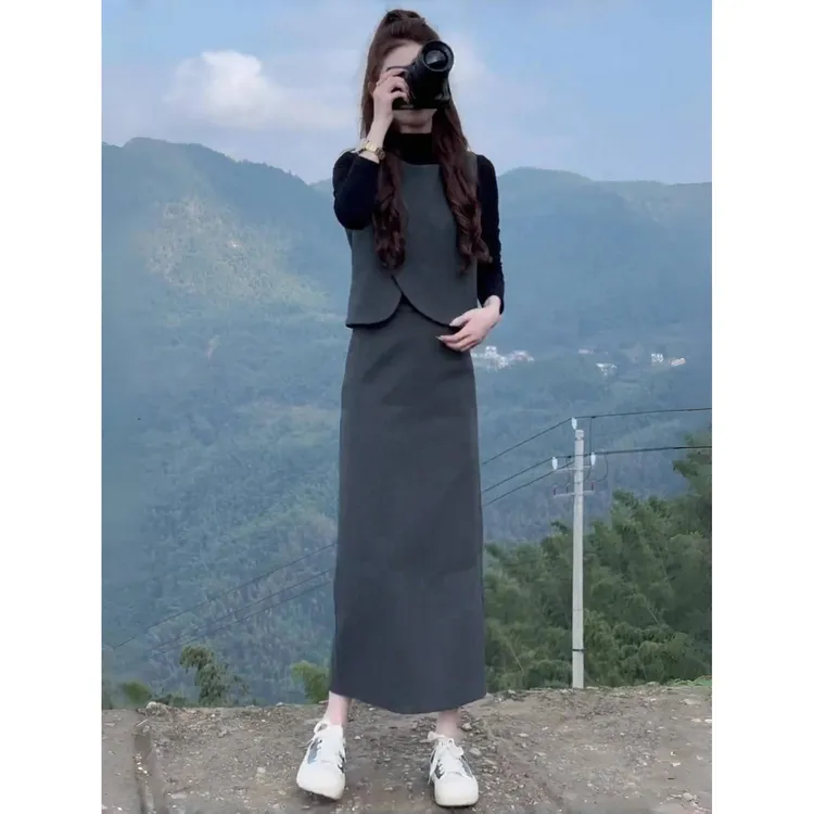 西装套装女2025新款秋季时尚气质上衣搭松紧腰半身裙
