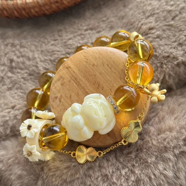 吉月蜜蜡白蜡小猪熊水晶手串