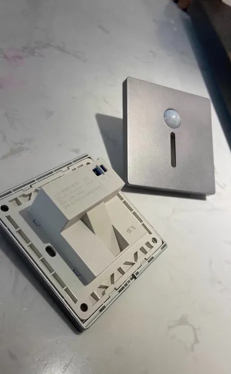 86型暗装人体感应地脚灯