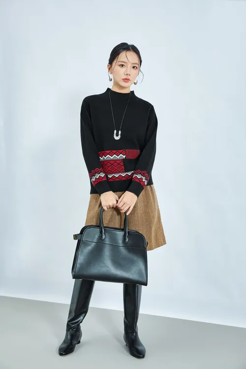 2025秋冬新款内搭打底宽松洋气显瘦羊绒衫女半高针织毛衣秋冬