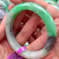 翡翠手镯未镶嵌翡翠