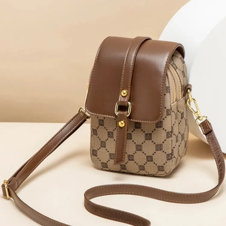 时尚百搭斜挎包女包手机包单肩包小包简约大容量包包1028