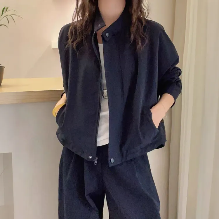 早秋2025新款女装时尚设计感立领拉链落肩袖纯棉短款工装风外套潮