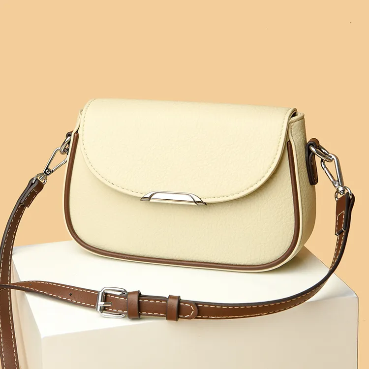 斜挎包2025新款时尚百搭女士休闲小方包单肩包软皮质感女士手机包