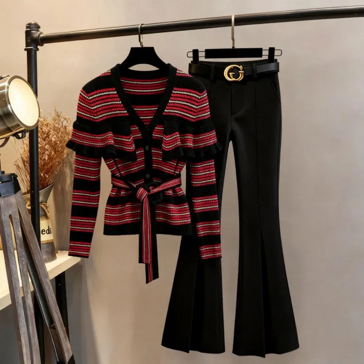 法式小个子轻熟气质披肩针织衫女早秋新款高腰洋气微喇裤套装爆款