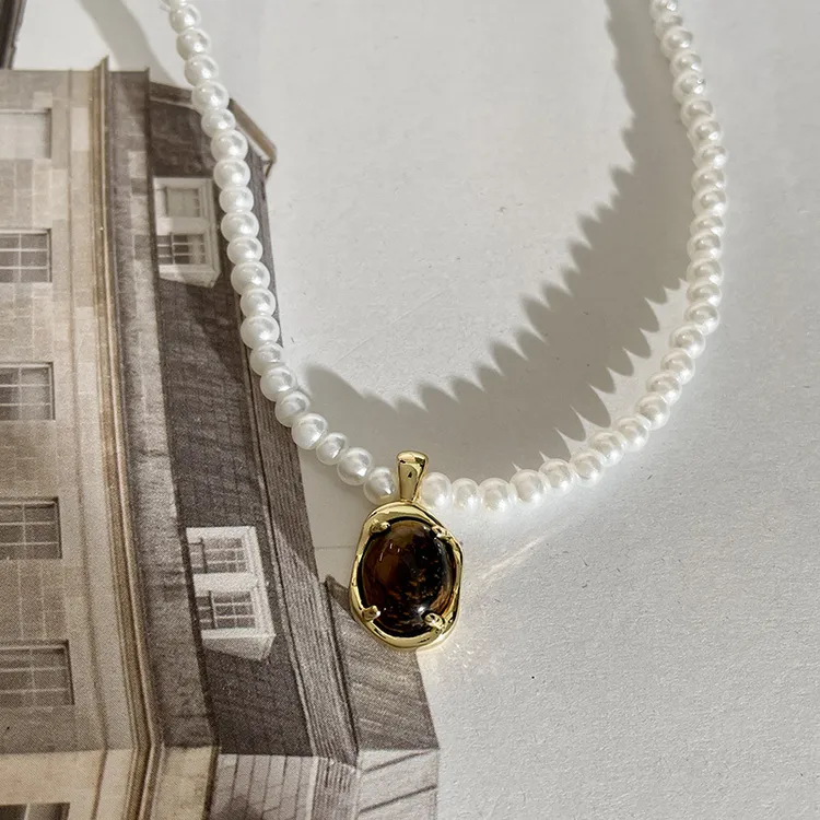 磁铁仿水晶吊坠 虎眼石珍珠项链秋冬法式美拉德