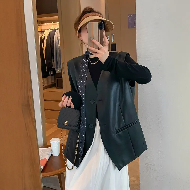 欧货气质皮马甲外套女春秋季新款时尚休闲设计感大码马夹小个子