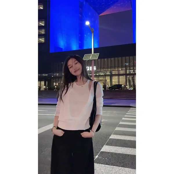 韩系设计感白色针织背心叠穿罩衫套装女秋气质通勤上衣裤子套装