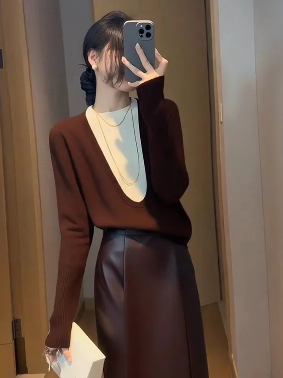 时髦洋气小众不撞款2025秋冬季独特别致针织衫显瘦咖色假两件上衣