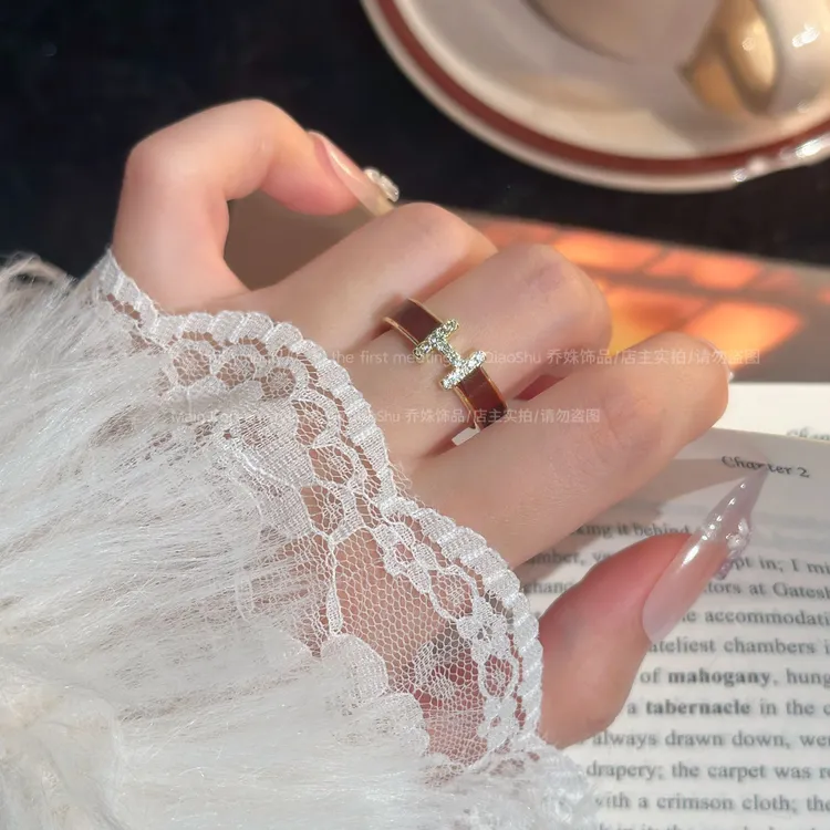 铜合金合成锆石戒指 C565 高级红色复古微镶滴油开口戒指女新中式