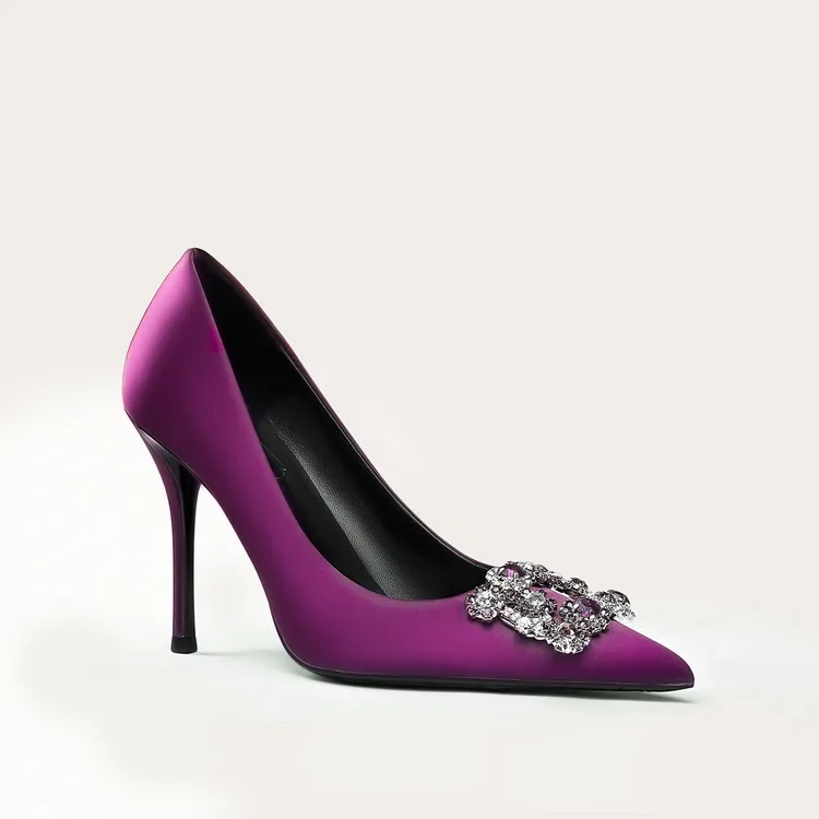 2025雪花扣新款浅口尖头婚鞋RV高跟鞋伴娘暗紫色绸缎新娘水钻单鞋
