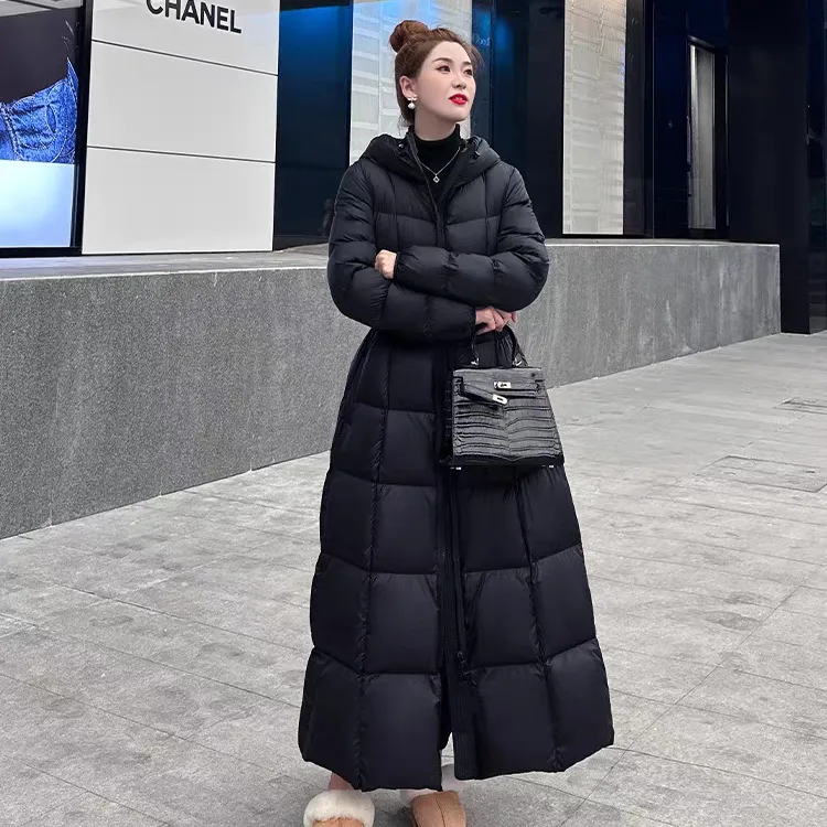 秋冬新款女士长款连帽修身羽绒服时尚收腰显瘦在逃公主小蛮腰外套