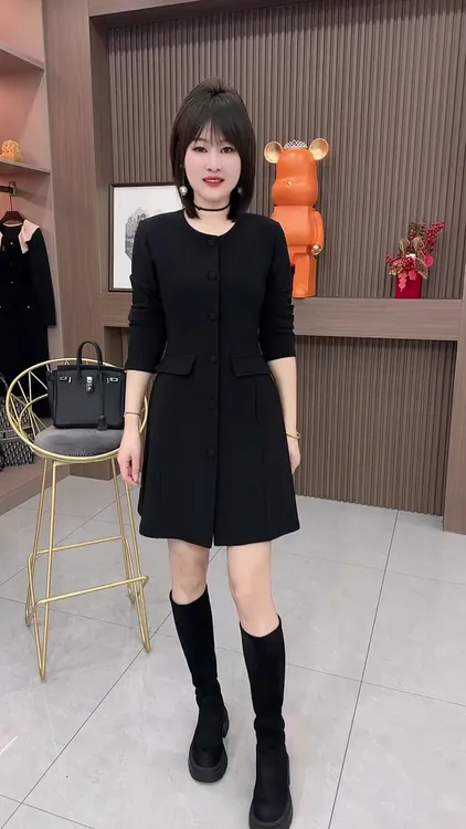 春季洋气修身显瘦设计感遮肚中长款小黑裙