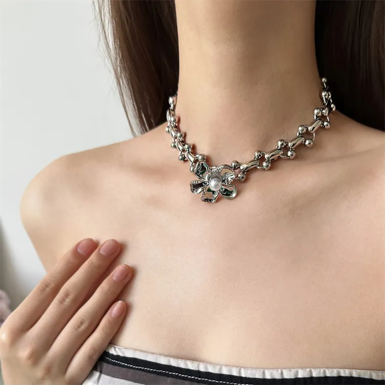 合金亚克力项链 X5941-1银色拼接花朵choker项链轻奢时尚小众个性