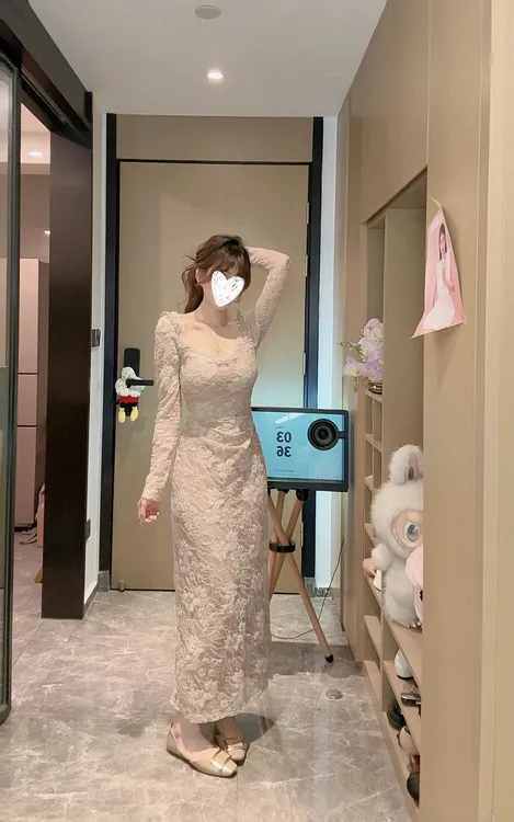 法式蕾丝包臀长袖收腰A字连衣裙（有胸垫）