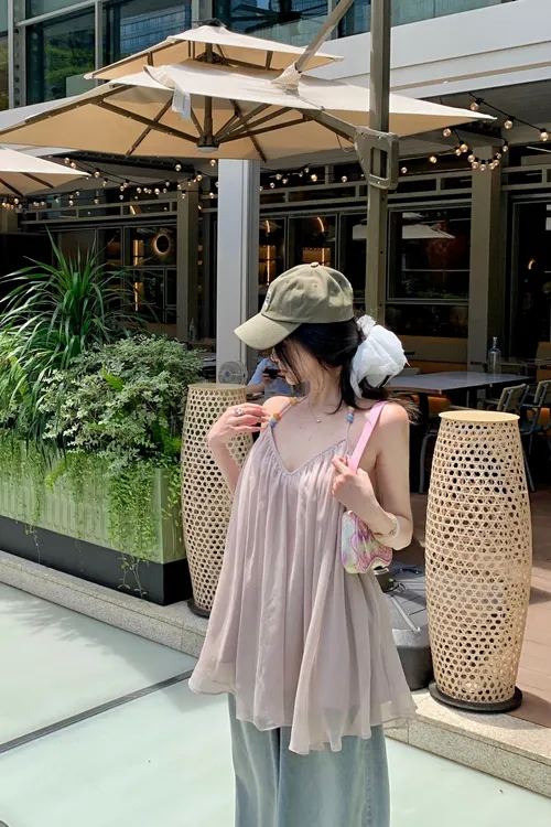 夏野白日梦 绝美深v不规则网纱露背挂脖串珠度假感吊带