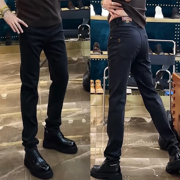 轻奢商务净版牛仔裤男士秋季款潮牌修身显瘦直筒裤弹力百搭休闲裤