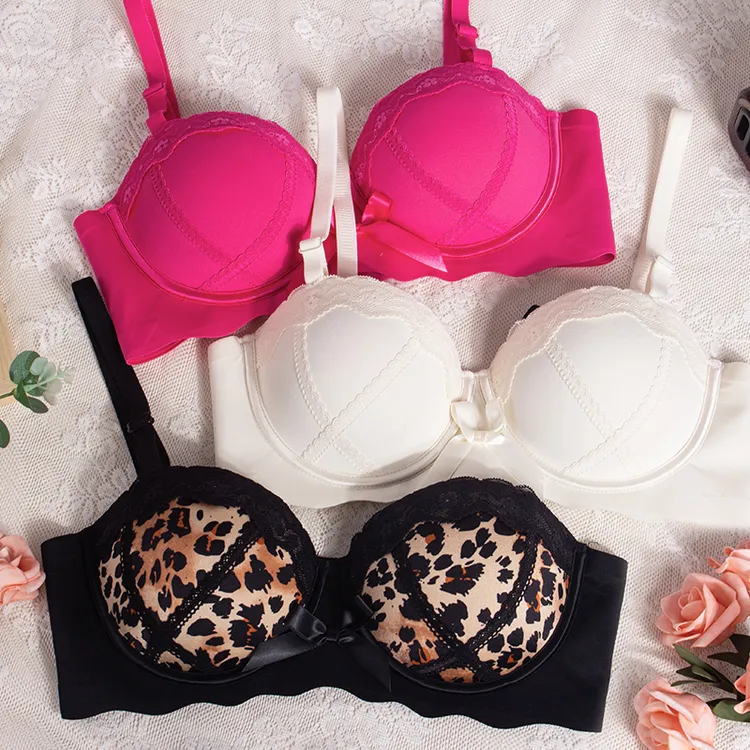 OUBAISHI/欧百诗拼接聚拢青年女性舒适文胸薄款蕾丝御姐风甜辣风