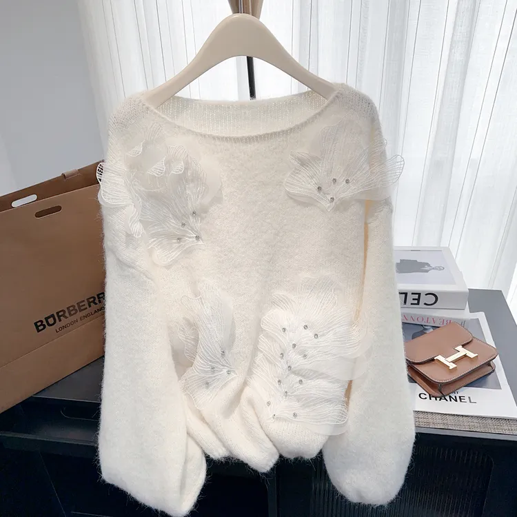 甜美慵懒风重工钉镶立体花毛衣女2025秋季氛围感温柔小众百搭上衣