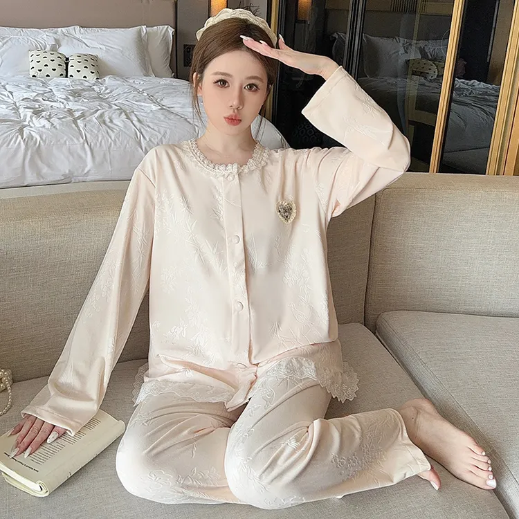 【PIC】秋冬蕾丝边睡衣女长袖海岛绒套装爱心刺绣宽松大码家居服