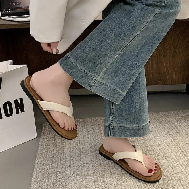 人字拖女外穿小香风轻奢网红沙滩鞋室内上班防滑软底百搭女凉拖