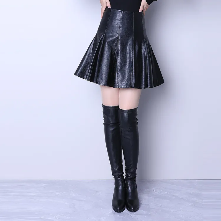 拉夏贝尔高腰显瘦时尚短裙女士2025秋冬季新款小个子防走光百褶裙