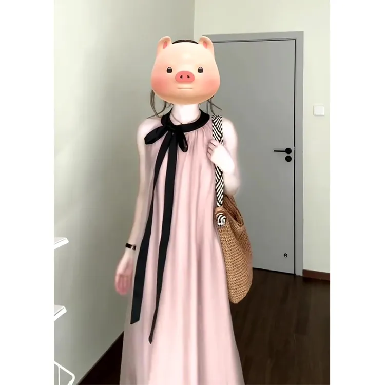 连衣裙女2025春夏新款法式气质宽松显瘦无袖中长款系带挂脖裙子