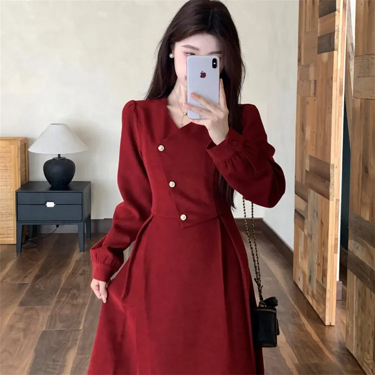 大码秋冬新款设计感灯芯绒显瘦长裙气质优雅复古加厚连衣裙3771