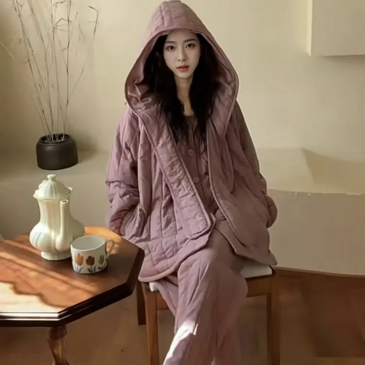 冬季连帽保暖长袖睡衣女士秋冬新款紫色刺绣家居服三层加厚夹棉袄