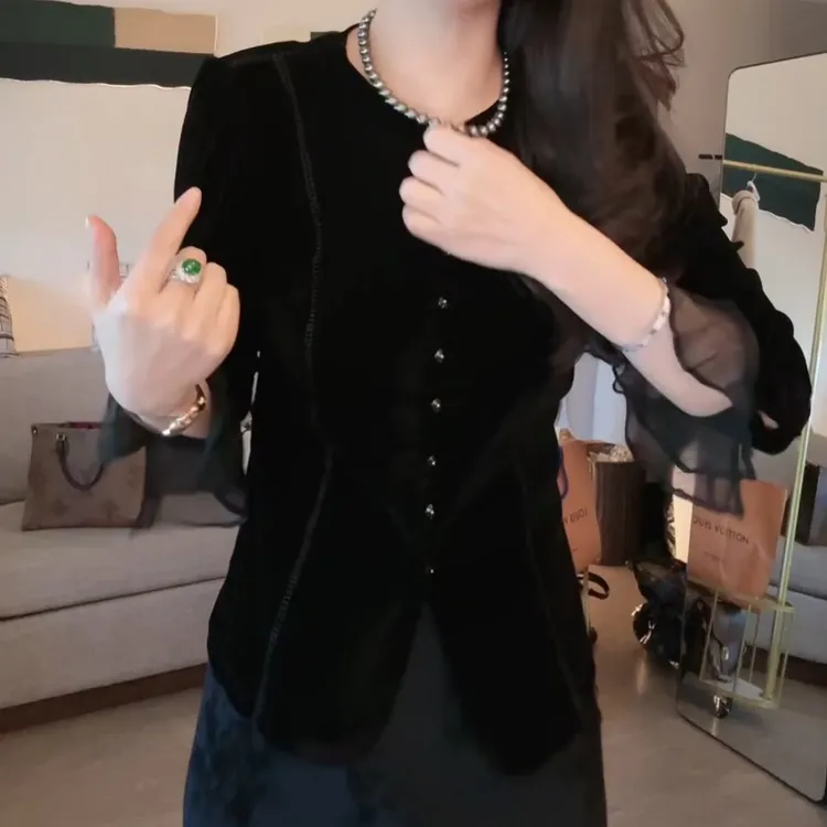 新款时尚百搭气质丝绒面轻奢小衬衫上衣女LK2506060