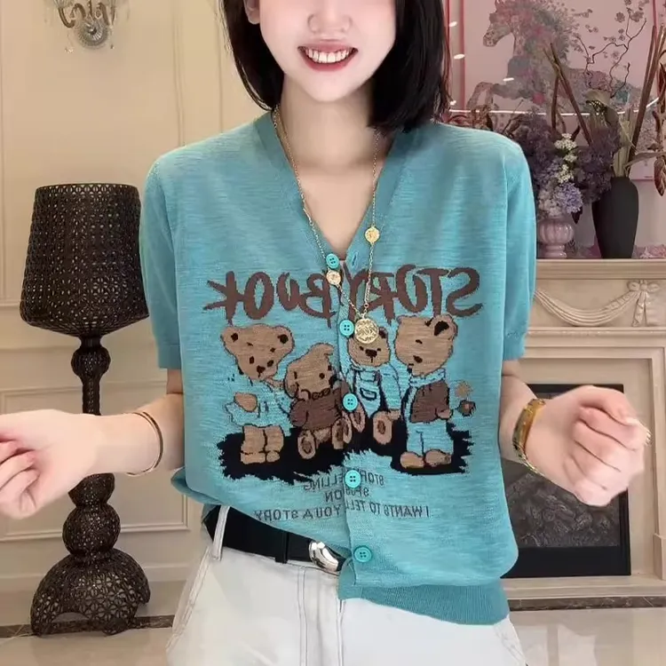 湖蓝色卡通小熊V领短袖针织开衫女2025夏季新款时尚百搭减龄上衣
