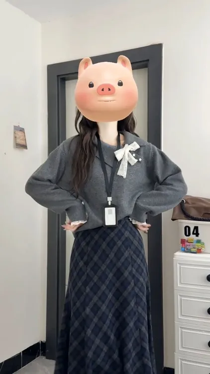 秋冬季知性温婉蕾丝绑带灰色针织毛衣女搭配高腰格纹半身裙两件套