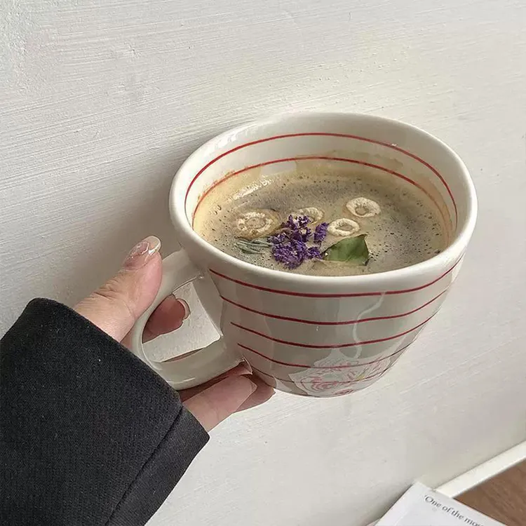 现货小众手绘简约大容量水杯陶瓷家用早餐杯不规则办公室咖啡杯