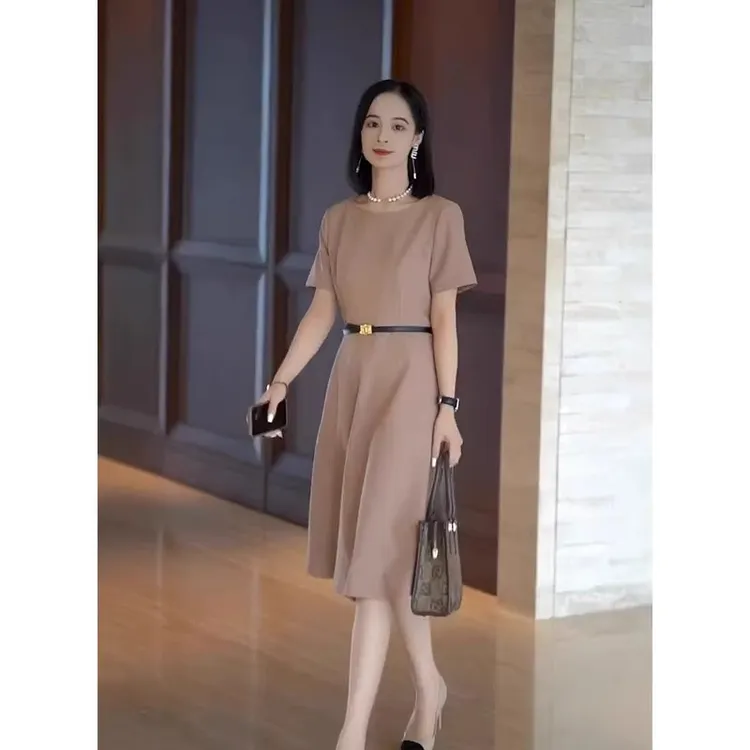 高端精致连衣裙女大码胖mm2025新款夏季休闲气质高级感优雅A字裙